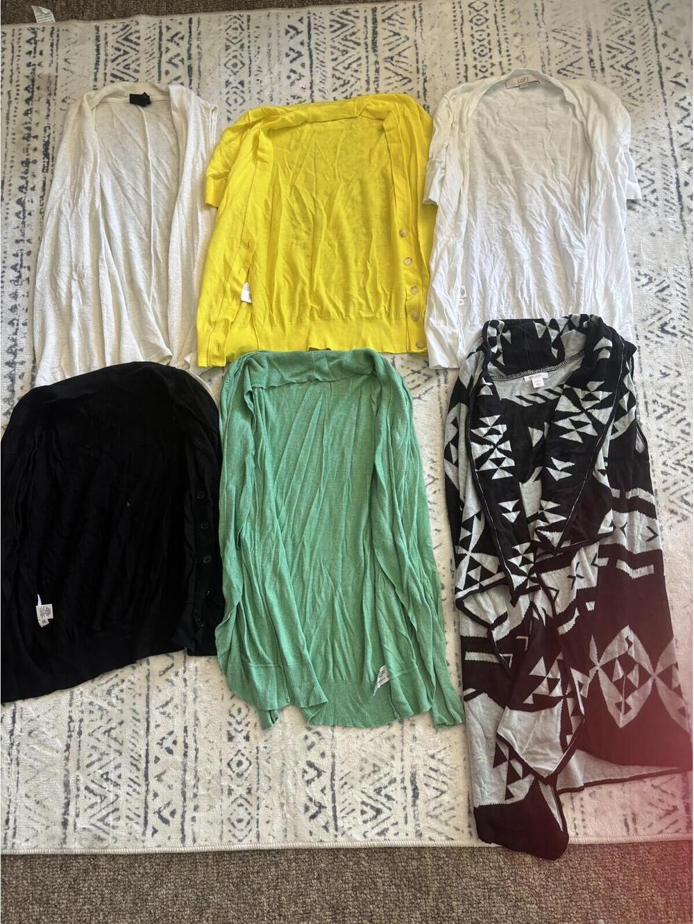 Lot of 6 Lightweight Long Sleeve Tops Sweaters, Assorted Colors and Prints